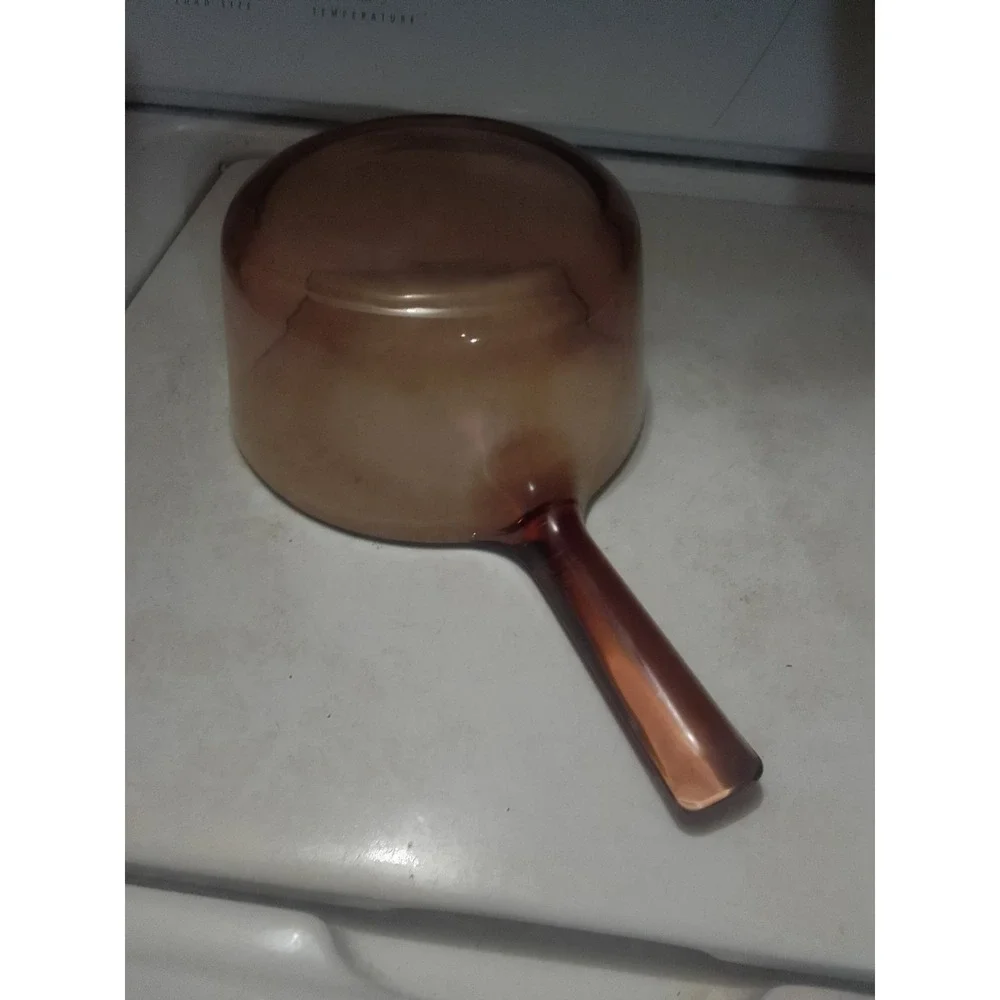 Vintage Visions Corning Ware Amber Glass   U S.A 1.5 L Saucepan With Lid.
